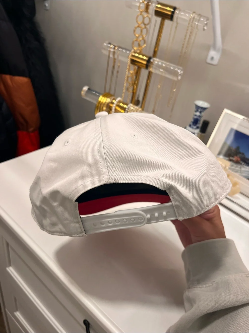 N/A classic white